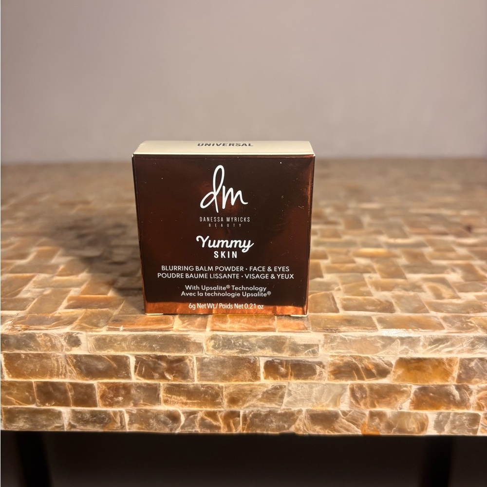 Danessa Myricks Yummy Skin Blurring Balm Powder